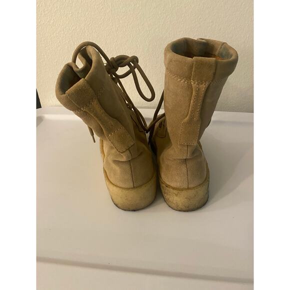 Yeezy Military Crepe Boot Season 2 Taupe Womens EU 37 - Picture 3 of 6